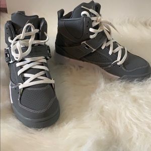 Boys Jordans grey & white